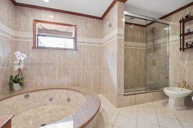 BEAUTIFUL LARGE SIX BEDROOM POOL HOME WITH PRIVACY FROM THE - photo 19