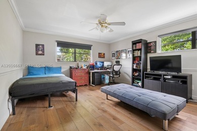 BEAUTIFUL LARGE SIX BEDROOM POOL HOME WITH PRIVACY FROM THE - photo 22