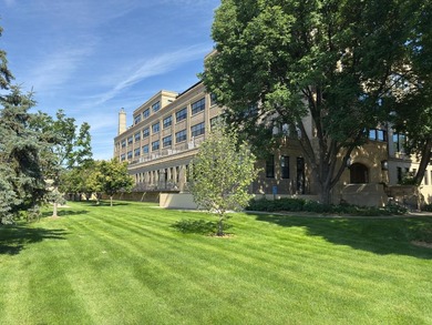 Historic CW Lofts in NE Minneapolis, 4th-floor gem unveils a - photo 27