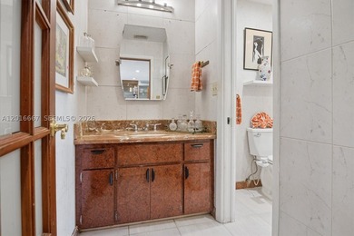 BEAUTIFUL LARGE SIX BEDROOM POOL HOME WITH PRIVACY FROM THE - photo 29