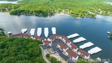 REDUCED! WOW, just WOW! 4 bedrooms, 3 full baths, a 12 x 32 boat - photo 30