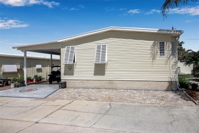 (private lake, pond, creek) Home For Sale in Bradenton Florida