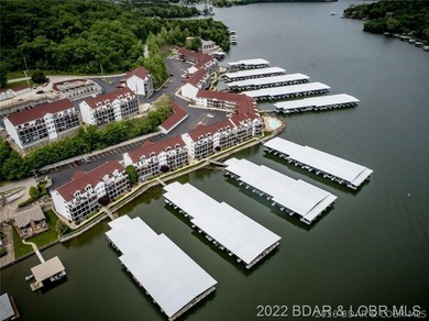 REDUCED! WOW, just WOW! 4 bedrooms, 3 full baths, a 12 x 32 boat - photo 32