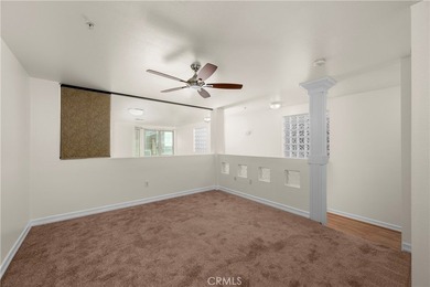Gorgeous turnkey corner unit on 5th floor at Union Square - photo 9