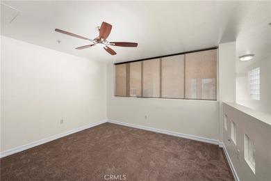 Gorgeous turnkey corner unit on 5th floor at Union Square - photo 10