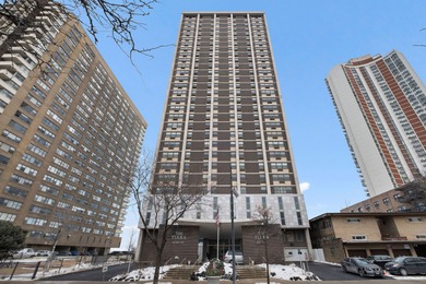 Lake Michigan - Cook County Condo Active Under Contract in Chicago Illinois