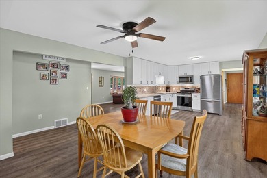 Beautifully remodeled all-brick ranch on a sprawling 2.2-acre - photo 11
