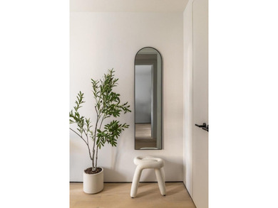 The Townhouse Residence at 79 South 2nd Street is calm, layered - photo 12