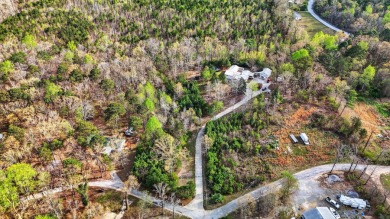 Spacious 4 BR, 3 BA home situated on 4.3 acres, just minutes - photo 15