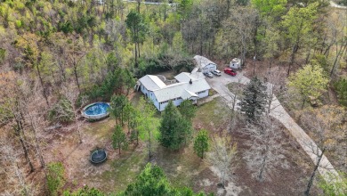 Spacious 4 BR, 3 BA home situated on 4.3 acres, just minutes - photo 16