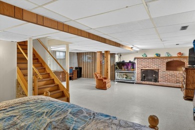 Beautifully remodeled all-brick ranch on a sprawling 2.2-acre - photo 24