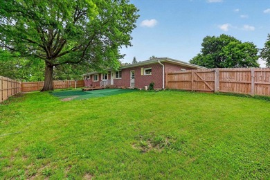 Beautifully remodeled all-brick ranch on a sprawling 2.2-acre - photo 32