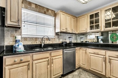 Destin/Holiday Isle Waterfront Townhome with Private Dock & - photo 33