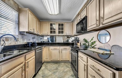 Destin/Holiday Isle Waterfront Townhome with Private Dock & - photo 36