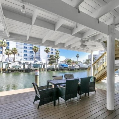 Destin/Holiday Isle Waterfront Townhome with Private Dock & - photo 47