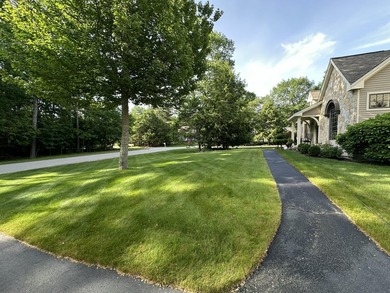 Welcome to 10 Driftwood Trail, an impeccably maintained custom - photo 6