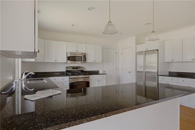WELCOME HOME TO 189 FERRY LANDING CIRCLE. THIS RARE, CORNER UNIT - photo 13