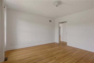 WELCOME HOME TO 189 FERRY LANDING CIRCLE. THIS RARE, CORNER UNIT - photo 25
