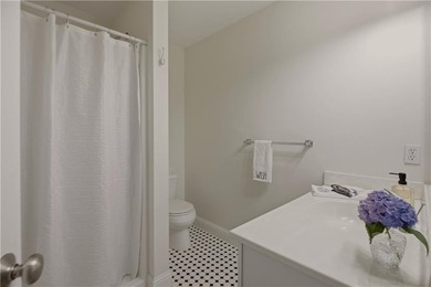 WELCOME HOME TO 189 FERRY LANDING CIRCLE. THIS RARE, CORNER UNIT - photo 35
