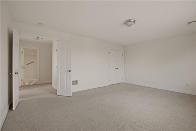 WELCOME HOME TO 189 FERRY LANDING CIRCLE. THIS RARE, CORNER UNIT - photo 37