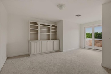 WELCOME HOME TO 189 FERRY LANDING CIRCLE. THIS RARE, CORNER UNIT - photo 39