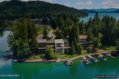 Updated townhome in a tucked-away, lovely waterfront community - photo 2