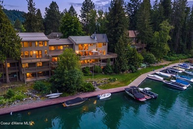 Updated townhome in a tucked-away, lovely waterfront community - photo 3