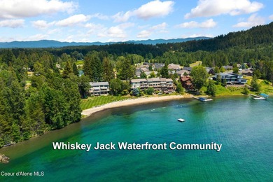 Updated townhome in a tucked-away, lovely waterfront community - photo 7