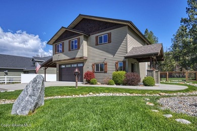 Turnkey waterfront retreat just minutes from downtown Sandpoint - photo 1
