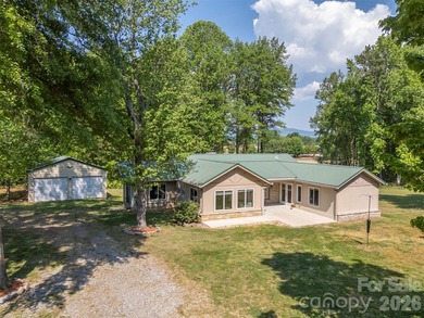 Private Campobello retreat on approximately 5.5 acres beside - photo 1