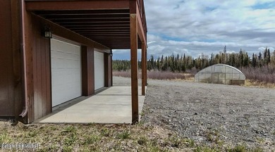 Rustic charm & modern convenience! Enjoy this spacious 2,280 sf - photo 4