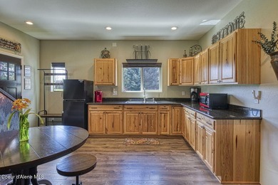 Turnkey waterfront retreat just minutes from downtown Sandpoint - photo 6