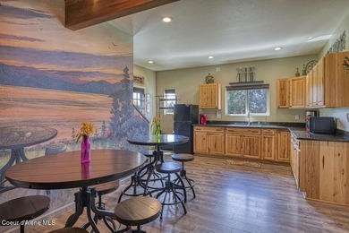 Turnkey waterfront retreat just minutes from downtown Sandpoint - photo 9