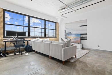 Your premier opportunity to live in The CW Lofts is available! - photo 7