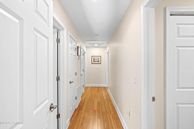 Welcome to 8 Wateree Court, a charming cottage style home - photo 20