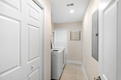 Welcome to 8 Wateree Court, a charming cottage style home - photo 21