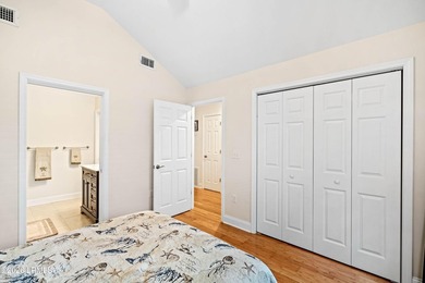 Welcome to 8 Wateree Court, a charming cottage style home - photo 27