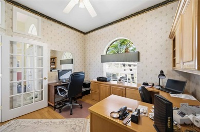 Turnkey furnished and stunning home seated on over half an acre - photo 27