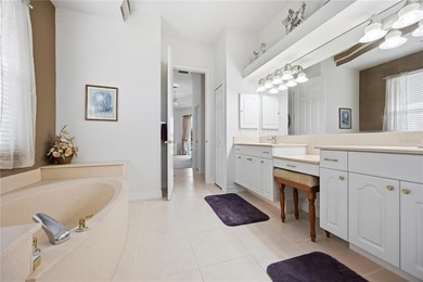 Turnkey furnished and stunning home seated on over half an acre - photo 34