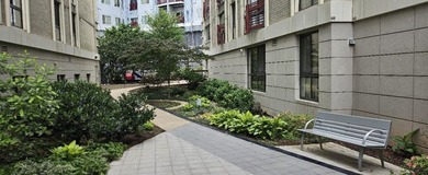 Discover the charm of this inviting 2-bedroom, 2-bathroom - photo 34