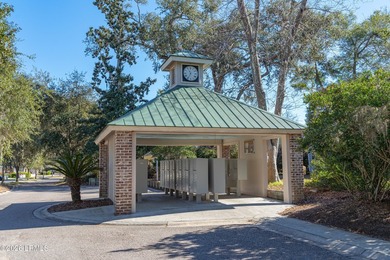 Welcome to 8 Wateree Court, a charming cottage style home - photo 39