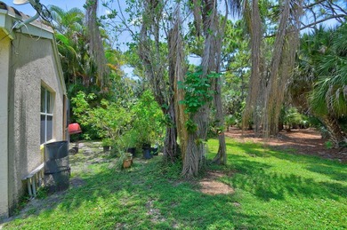 COME AND SEE THIS SPACIOUS 2 STORY HOME LOCATED IN CENTRAL - photo 40