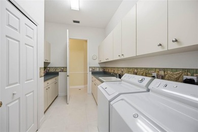Turnkey furnished and stunning home seated on over half an acre - photo 44