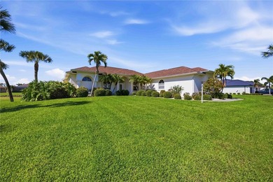 Turnkey furnished and stunning home seated on over half an acre - photo 48