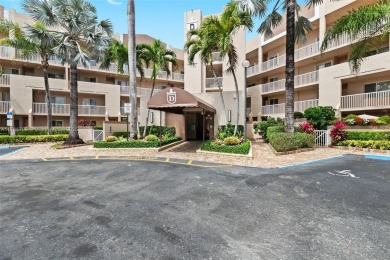 Lake Condo For Sale in Tamarac, Florida
