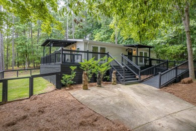 Lake Home For Sale in Eatonton, Georgia