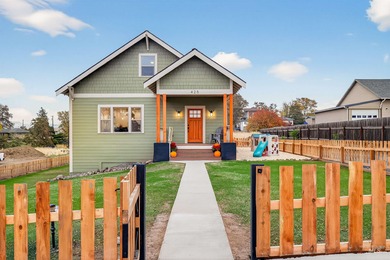 (private lake, pond, creek) Home For Sale in Lewiston Idaho