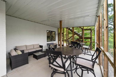 Experience luxury living on peaceful Lake Catherine in this 3 - photo 41