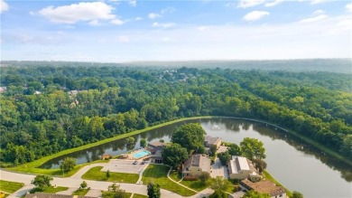Lake Townhome/Townhouse Sale Pending in Kansas City, Missouri