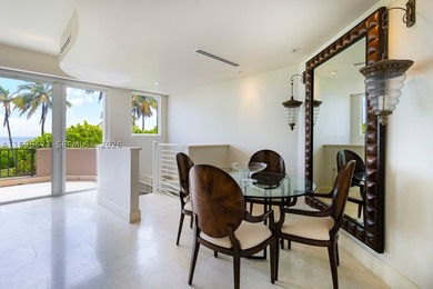 Exceptionally rare beachfront, standalone, townhouse in Key - photo 11